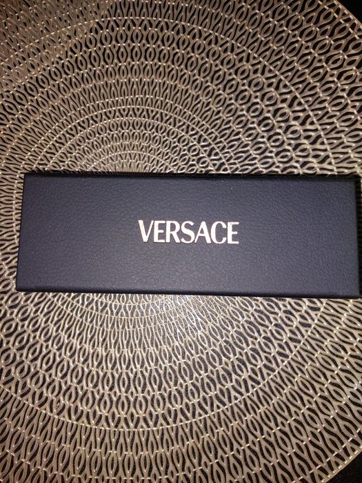 Nowy futerał na okulary Versace