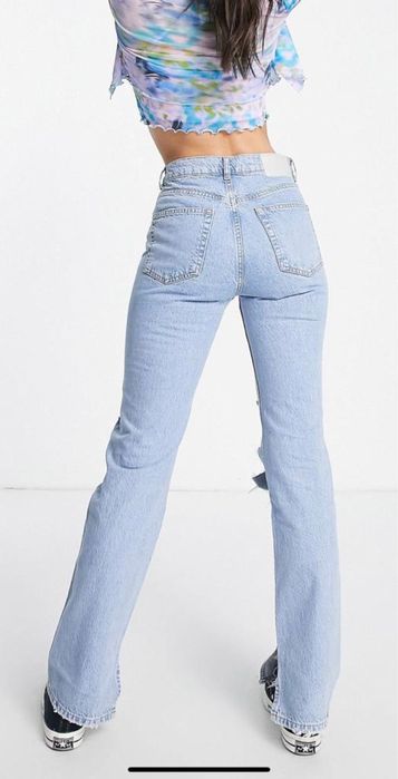 Джинсы с разрезами снизу pull&bear