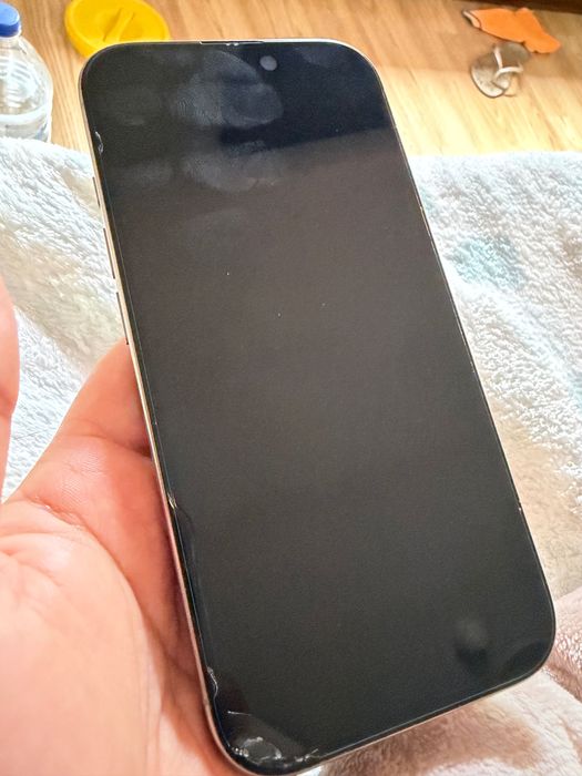 Iphone 16 pro semi novo