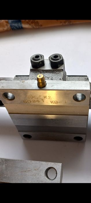 Направляючі лінійні для станків.