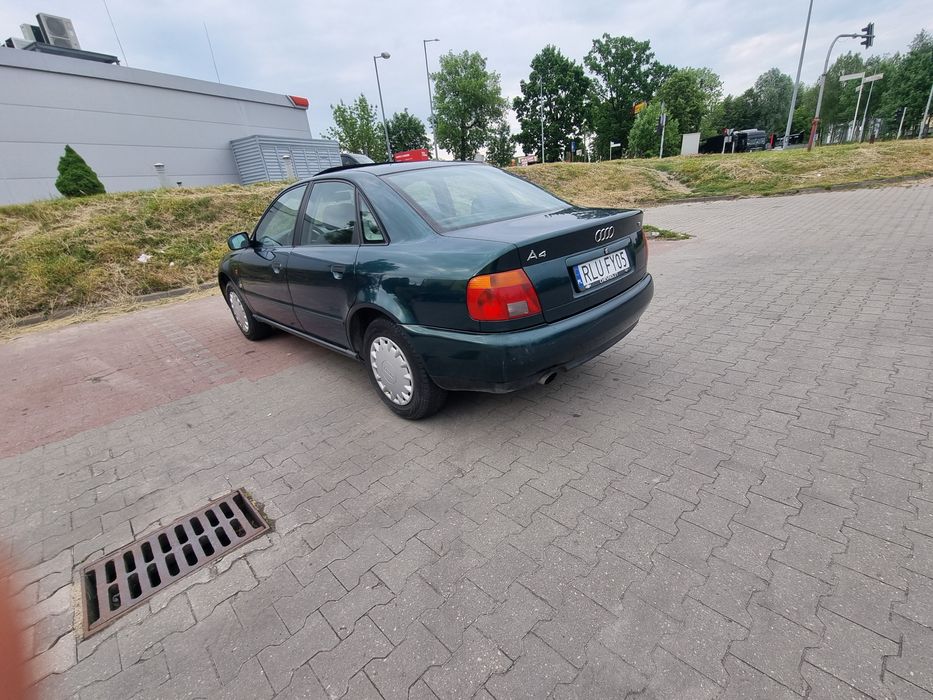 Audi a4 b5 1.8  Polecam