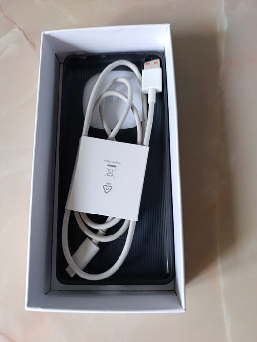 Продаю свой телефон.