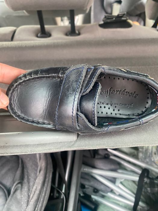 Sapato de vela criança em pele preta