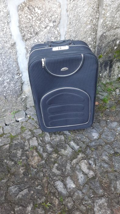 Malas de viagem em perfeitas condições