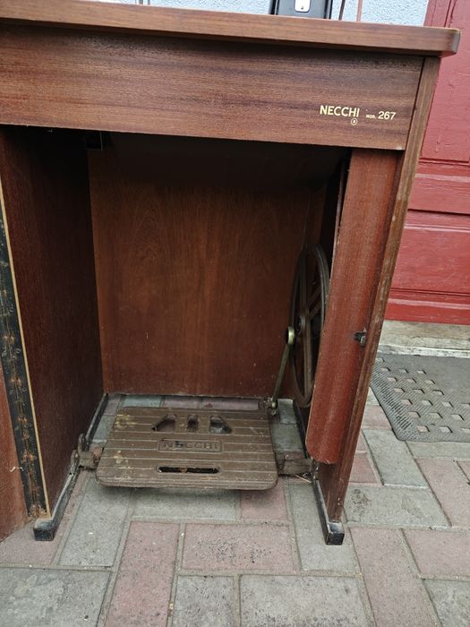Вантажна швейна машина Necchi