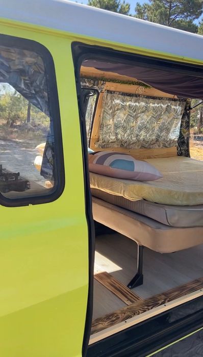 Nissan vanette 2.0d excelente estado campervan legal