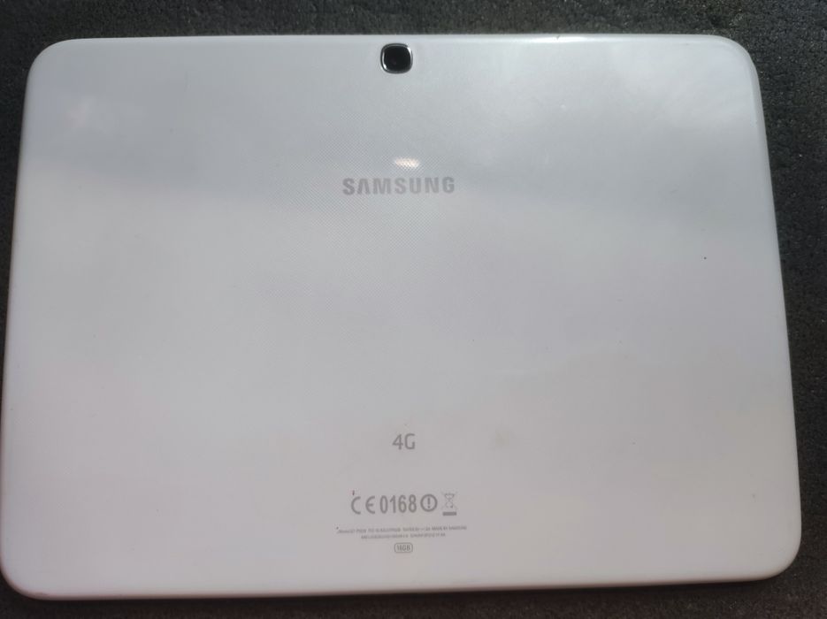 Планшет Samsung gt-p5220. 10 дюймов экран