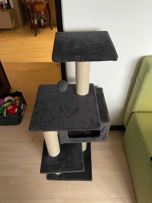 Кігтеточка з будиночком Trixie Palamos