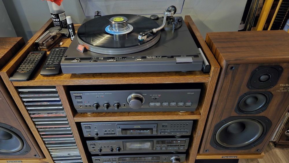 Segmentowa wieża Technics 8 elementów, 2 piloty, winyle, cd, kasety, pełne okablowanie