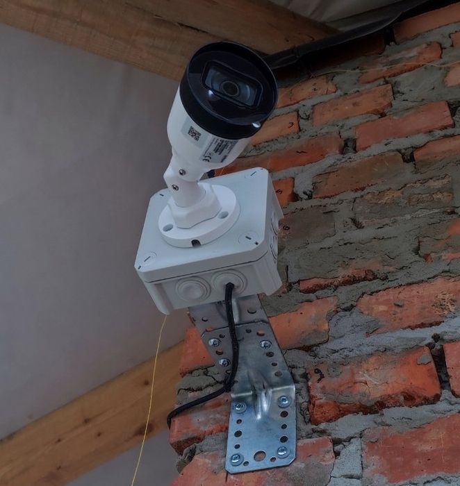 Відеонагляд відеокамера відеоспостереження монтаж  установка