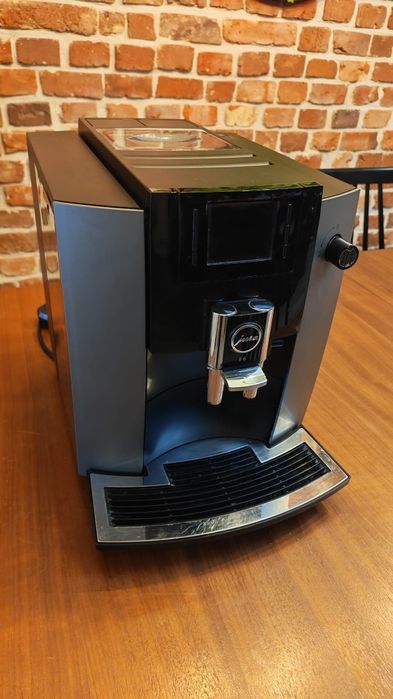 Jura E6 ekspres do kawy automatyczny