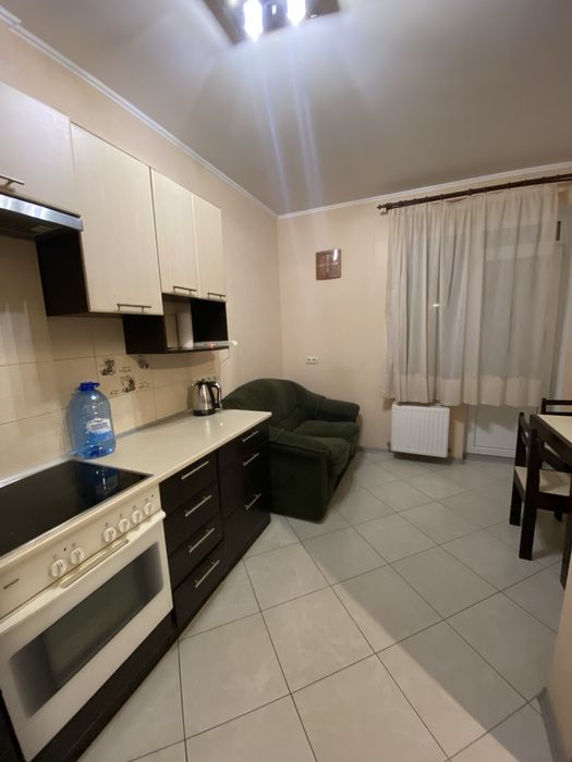 Посуточно квартира, СитиЦентр, пр-т Небесной Сотни, Киевский Р-н