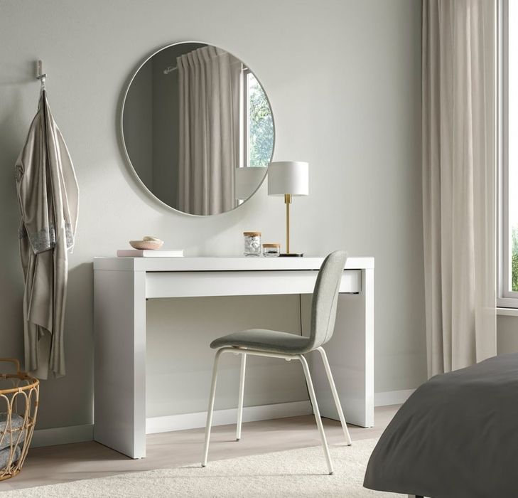 Biurko (toaletka) Ikea Malm