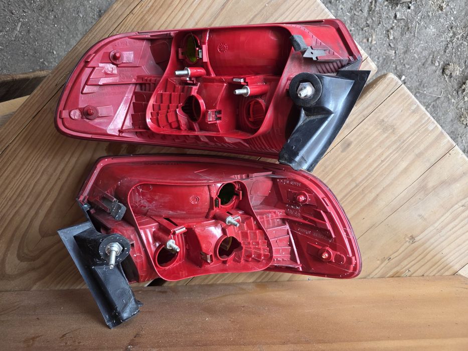 Conjunto farolins trazeiro- Audi A3 8P usados