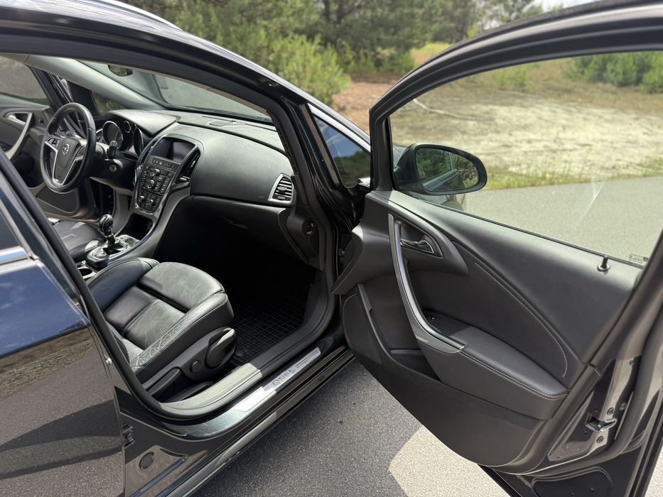Продам/Обмін Opel Astra J 2012 1.7 дизель