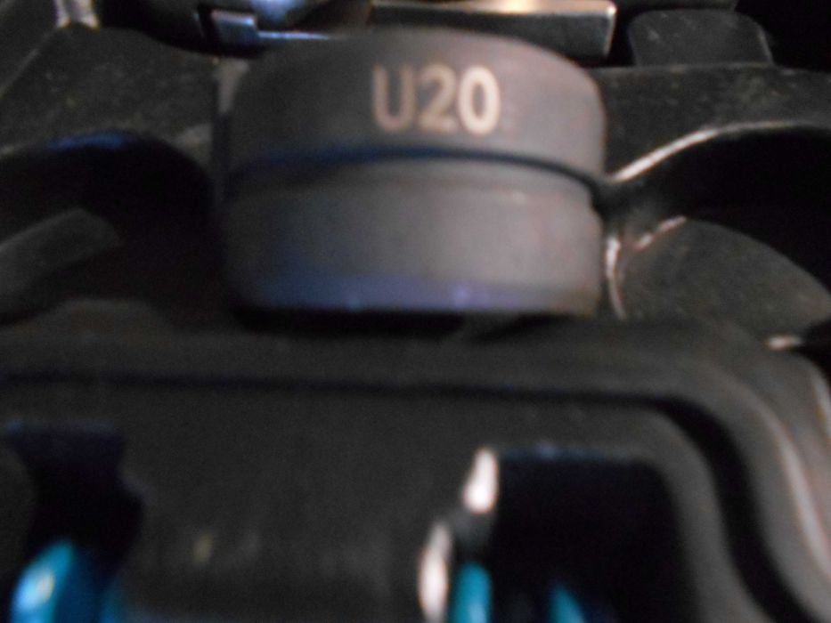 alugo alicate hidráulico de cravar