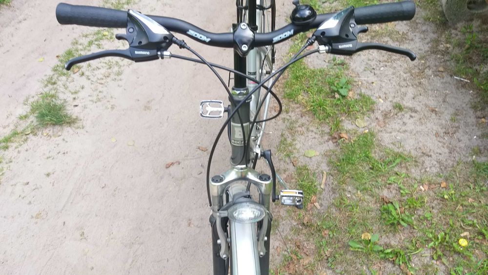 Rower trekkingowy DAMKA  koła28" jak nowy przejech ok 25km WARTO KUPIĆ