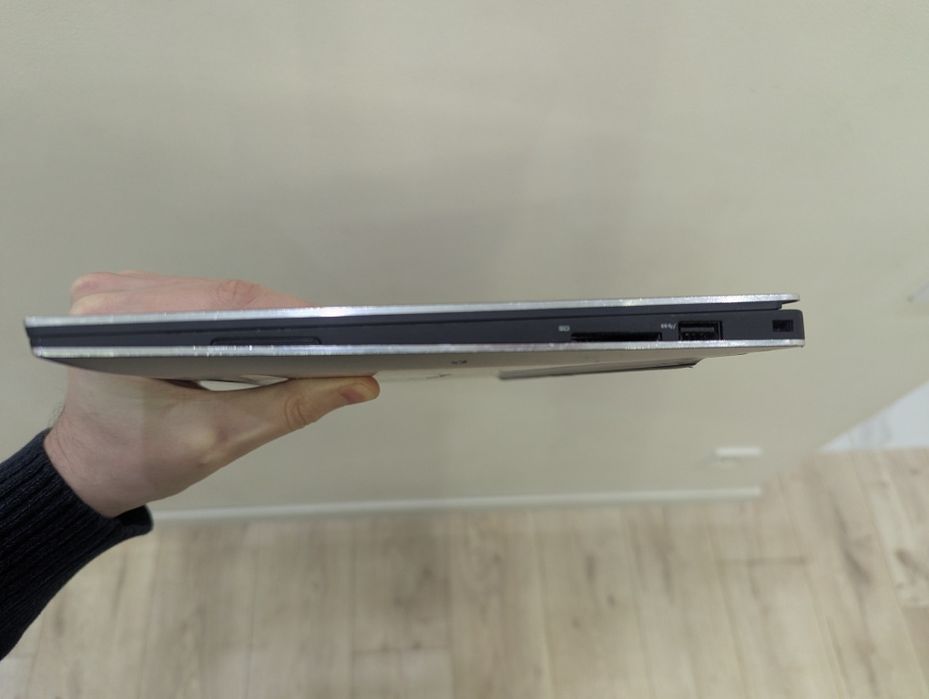 Премиум ультрабук dell xps 13,3"IPS i5/8gb/ssd256gb