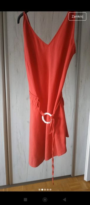 Tunika z ozdobnym paskiem