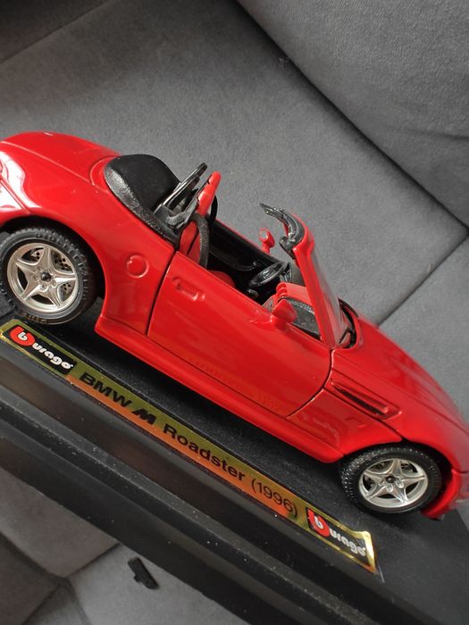 sprzedam modele auto bburago burago