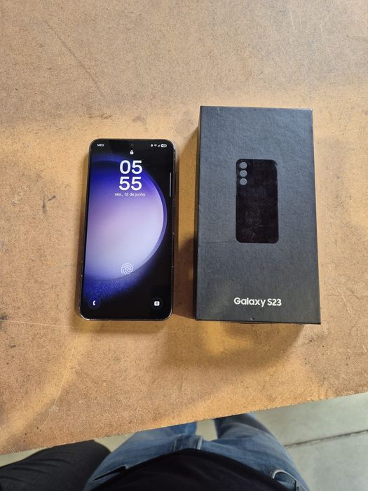 Samsung s23 5g..