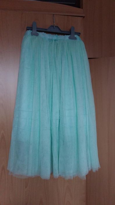 nowa tiulowa spódnica