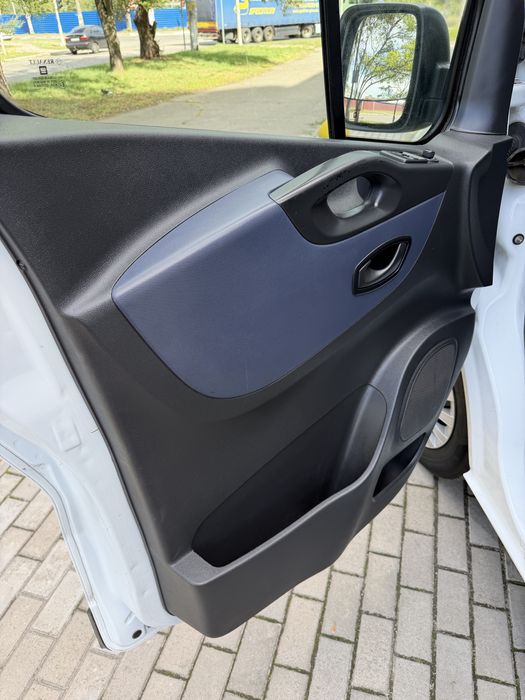 Продам Opel Vivaro 2015