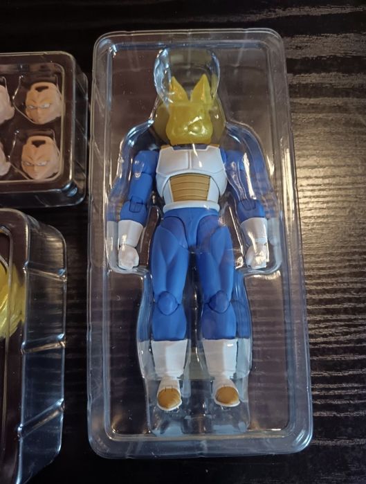 Figurka Dragon Ball Vegeta Armor Kong Studio Beast Deities Figuarts B014 Bandai