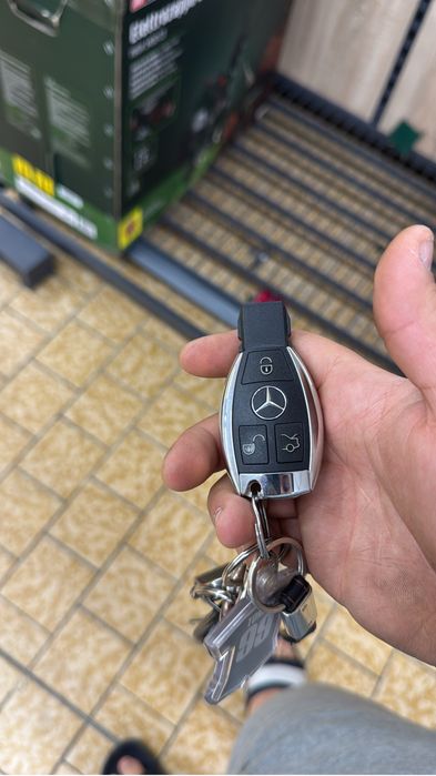 Mercedes C220 CDI Avantgarde Auto — Excelente Estado