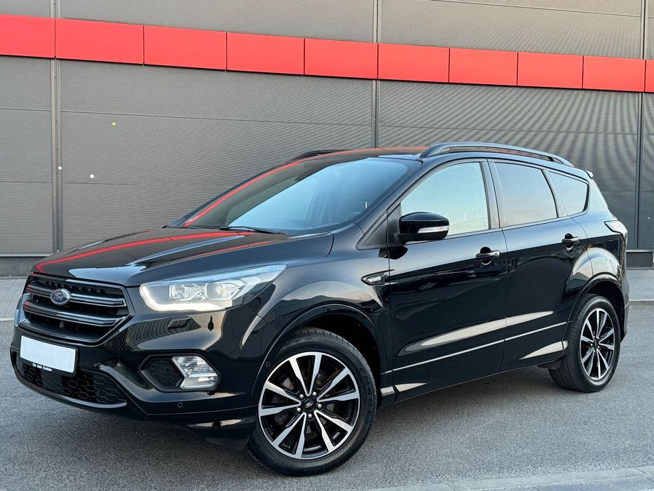Ford Kuga 1.5 TURBO Benzyna ST line  Xenon  Alu 18  GWARANCJA