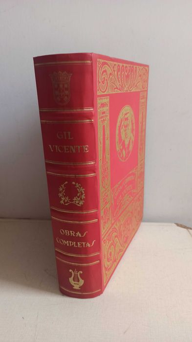 Livro “Obras Completas de Gil Vicente”