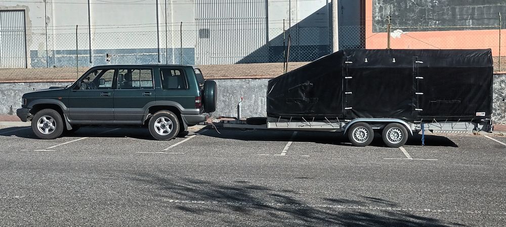 Transporte de carros serviço reboque e motas