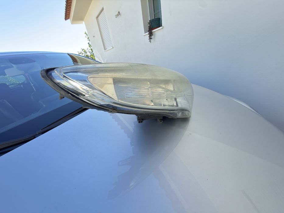 Ótica  Renault Megane 3, lado Direito