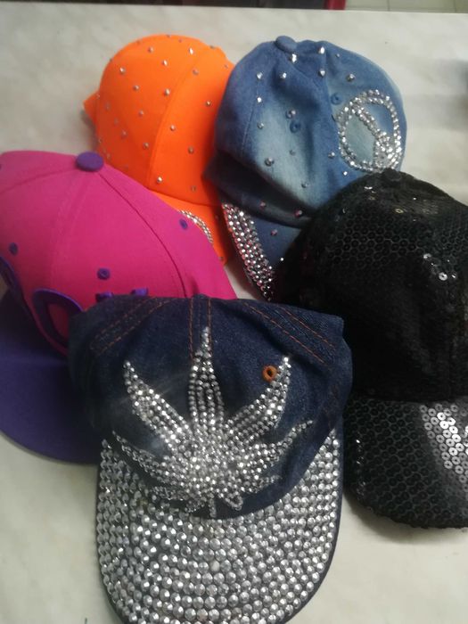 kaszkiet damski zestaw, cyrkonie błyszczące