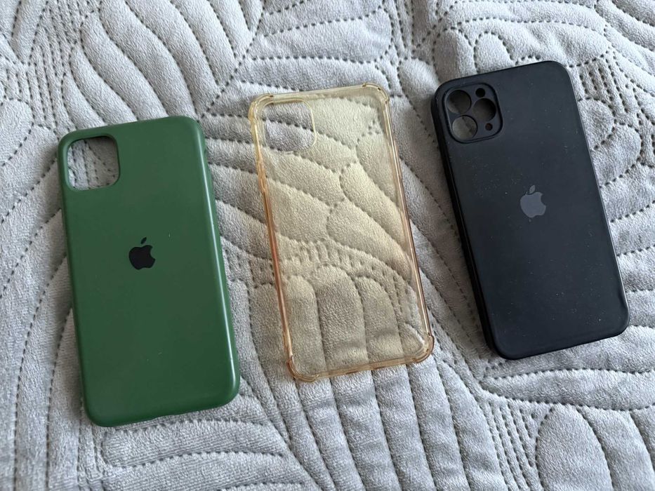 Чохли на Айфон на різні моделі