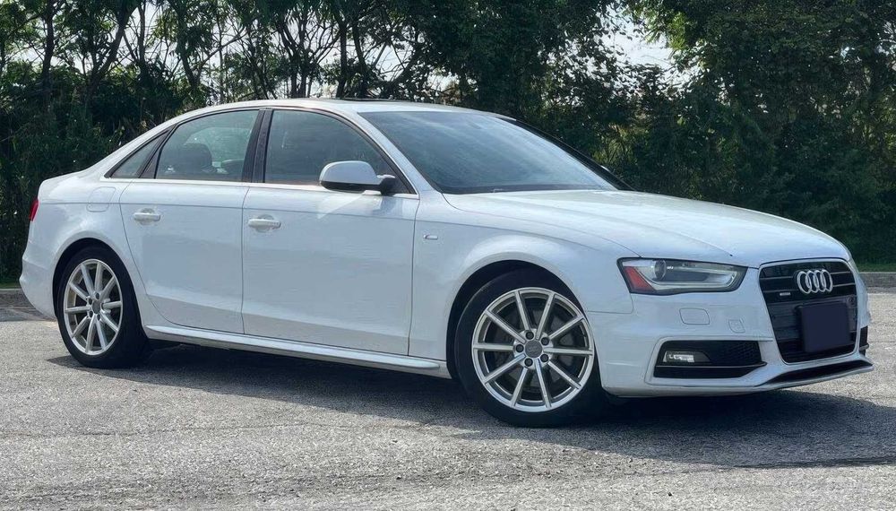 Audi A4 2.0T quattro Premium Plus      2014