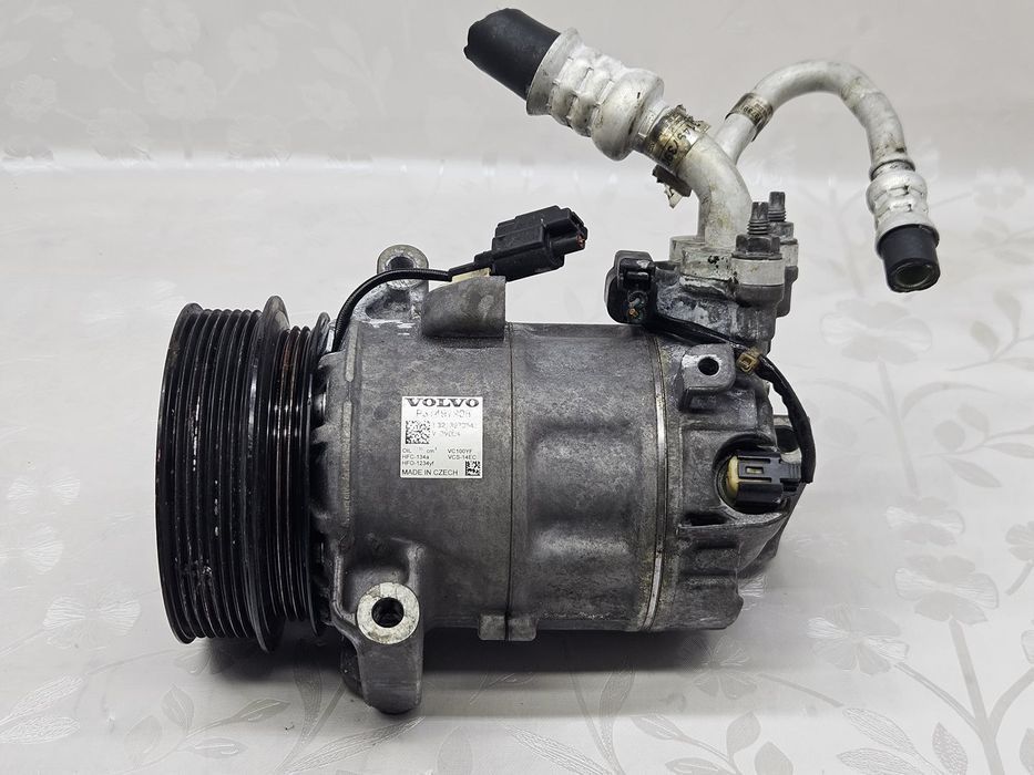 Sprężarka klimatyzacji Sanden 32​2​3​07​5​4 Volvo S60 B420T2 2024 NOWE