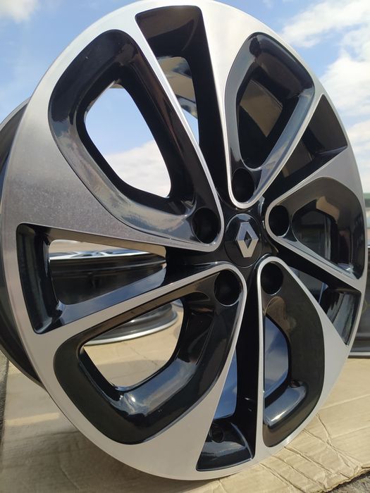 Диски Renault Megane Laguna Duster Latitude Fluence Trafic 17(5*114,3)