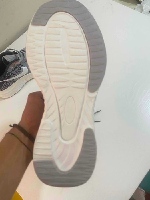 Tenis novos Nike N° 43