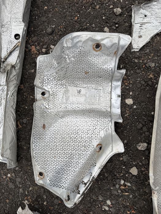 Oslony termiczne podwozia BMW E32 ORAZ E34 rozne modele v-ki lub rzędówki RARYTAS