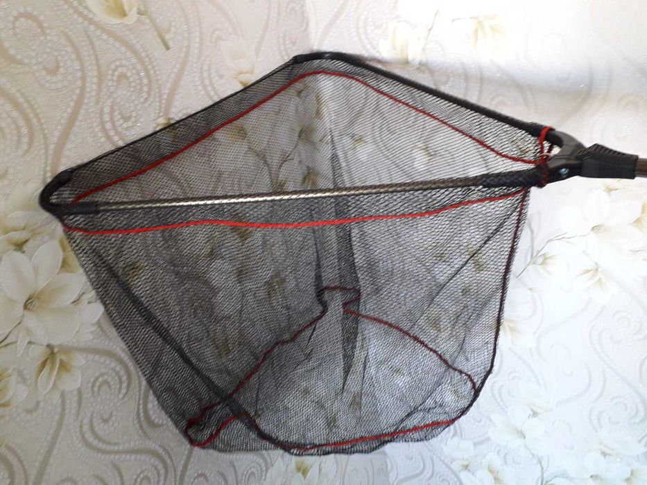 Підсак короповий. Раколовка зонтик. Книги про риболовлю.