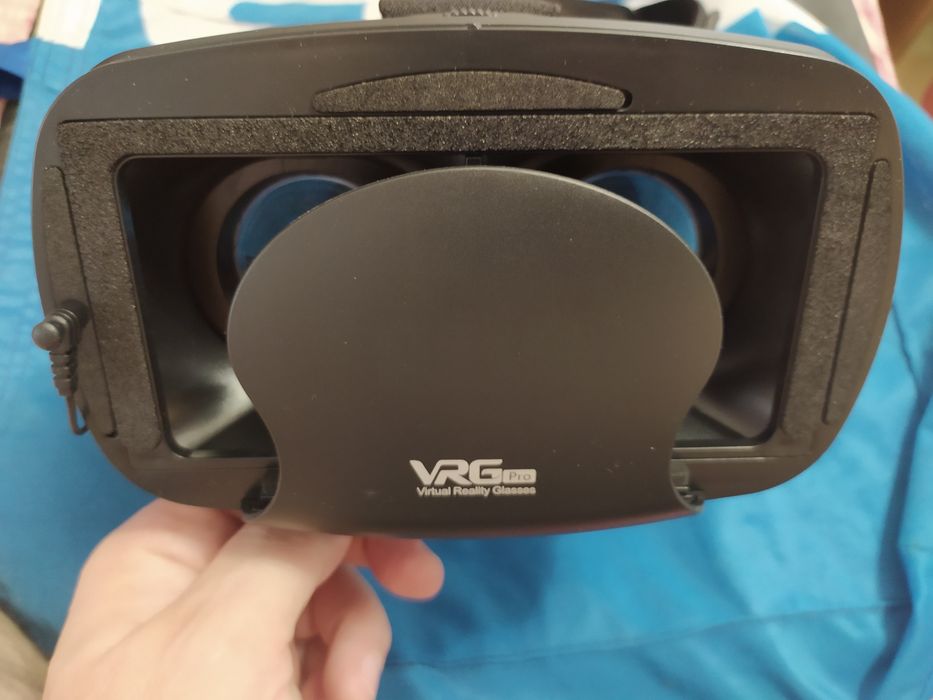 VR окуляри shinecon