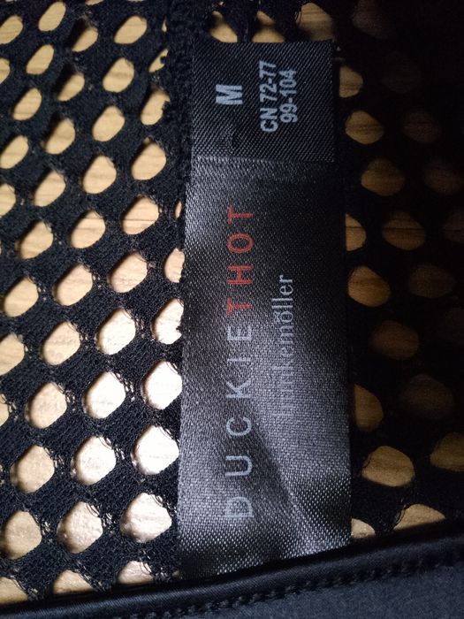 Etam biustonosz koronkowy plus majtki Hunkemöller M