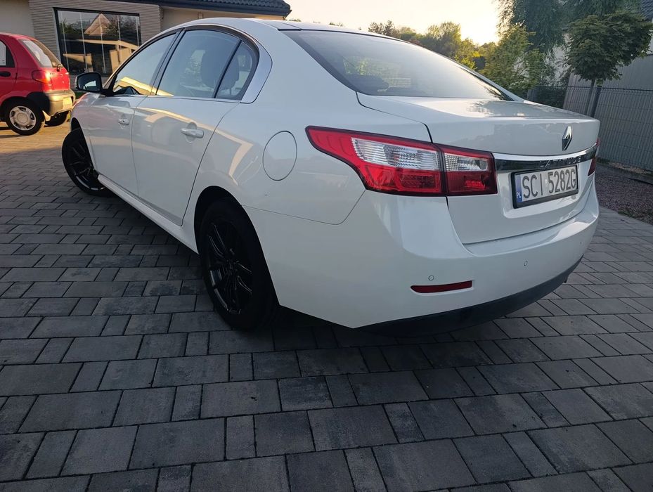 Renault Latitude Renault Latitude - bogate wyposażenie, wersja Initiale