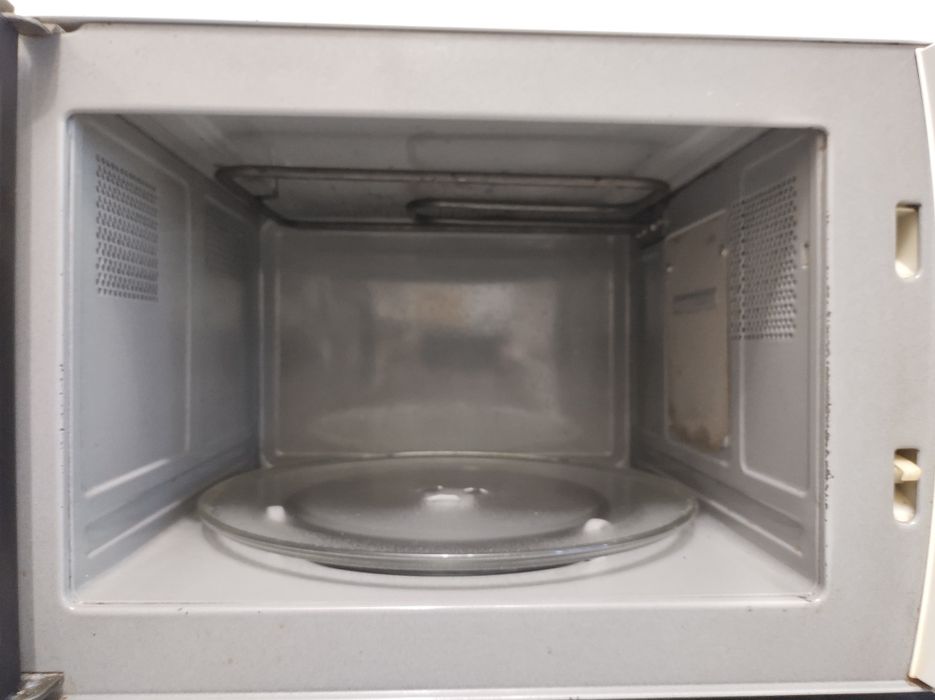 Микроволновка DeLonghi