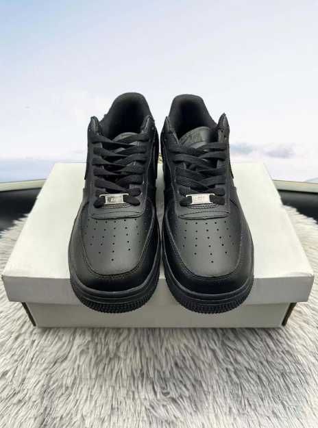 Pasuje bardzo dobrze do ubrań. Rozmiar.45