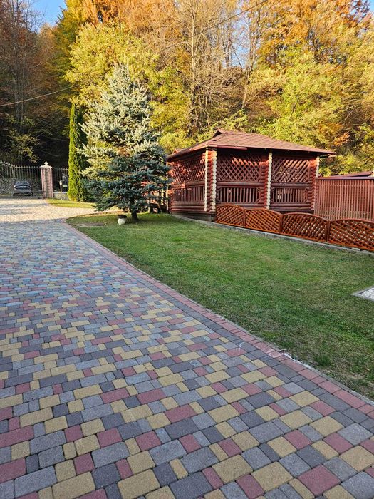 Продається ресторанний комплекс у Калинах