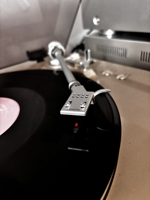 Gramonfon Denon DP-300F + ortofon OM5 / bardzo dobry stan / automat