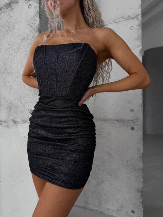 Корсетна жіноча сукня