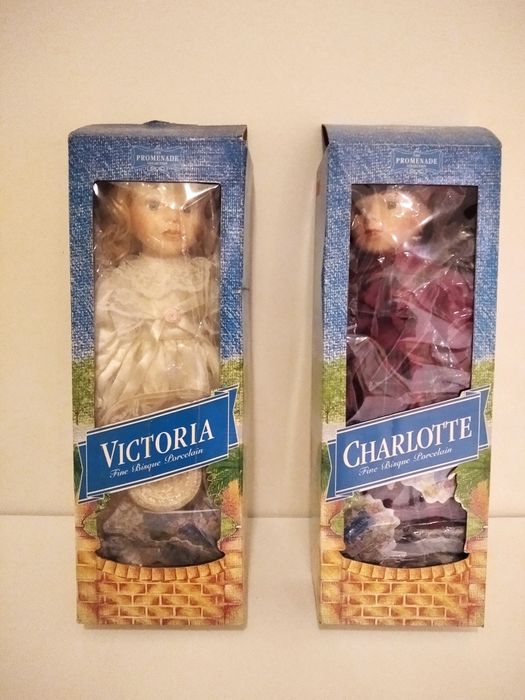 Bonecas de porcelana